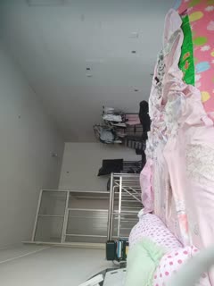 [大内密探008]，真实偷情，离异良家情人，小少妇被抠逼乱扭，无套内射，精液溢出