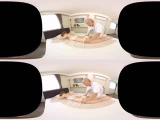 #TB3D DSVR-113 出張オイルマッサージの見習いになった僕、目の前で先輩が欲求不満そうな人妻の際どい所を何度も刺激し挿入を懇願