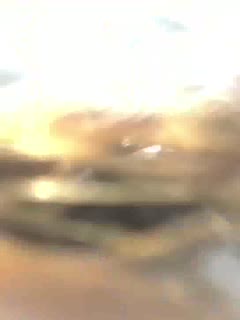 最风骚妖精王可心高铁上也不安分，下面好痒躲到厕所自慰，快要射的时候闺蜜打电话问怎么去这么快！