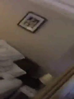 小可爱王可心 性感白色内衣诱惑表哥 被表哥一顿修理 从床上到凳子到厕所，干到腿软呻吟喊求饶！