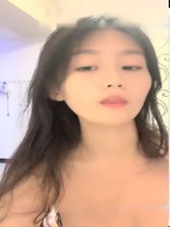 长相清纯嫩妹子[一一嘉]粉嫩蝴蝶逼洗完澡掰穴特写，苗条!身材看着非常诱人，很是诱惑喜欢不要错过