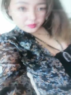 小可爱平台[原卡哇伊]风骚美少妇迷姐姐喷水女郎直播大秀 激情自慰喷水 十分淫荡