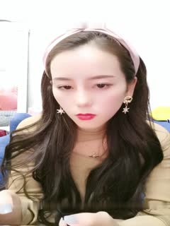 小可爱平台[原卡哇伊]颜值不错美女衣裳湿半直播大秀 身材丰满 激情自慰 十分诱人