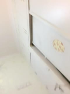 非常粉嫩丰满身材大奶妹[蜜桃的蜜]卫生间假屌自慰，特写抽插马桶上骑坐很是诱惑喜欢不要错过