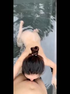 重金购买推特网红嫩妹美小七身材苗条美腿美臀大胆挑战户外露出及与隔壁老王租客造爱套图331P 视频51V整合1V第02集