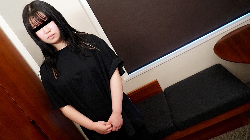 10musume-040123_01-F-初心な女の子と思いきや赤い下着にパイパンマンコで中出しまでしちゃいました！ ~ 田所三久