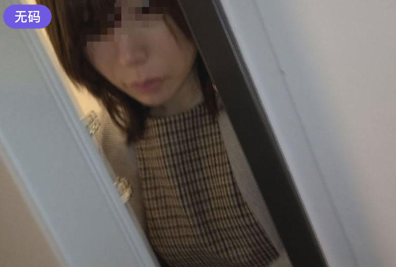 FC2-3191211 [個人]クズ男のオカンのスベスベ肌を犯していたら、グズが姉を連れて。。。