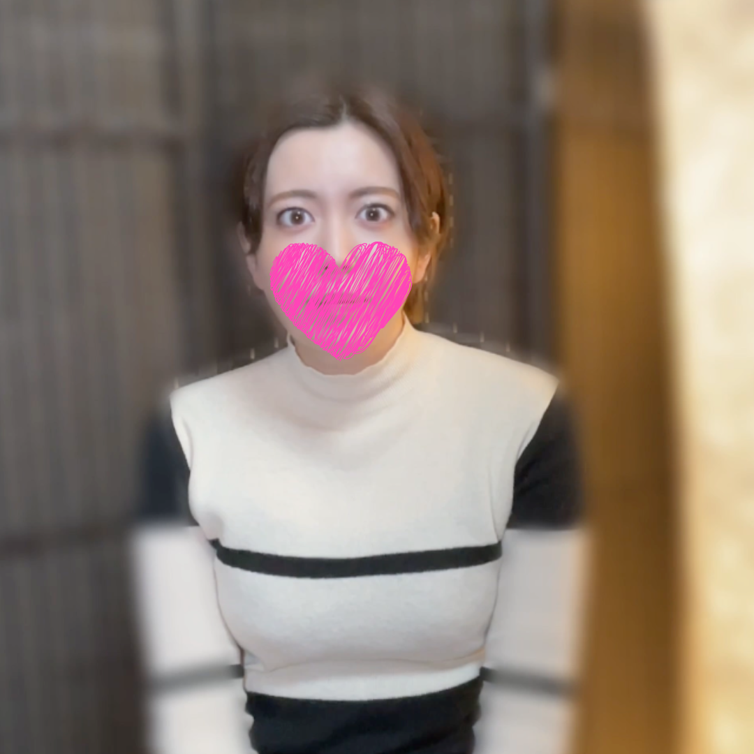 FC2-3200390 [メンズエステ潜入調査]セクハラ新人研修人妻セラピストレイカさん 初めてのメンズエステで