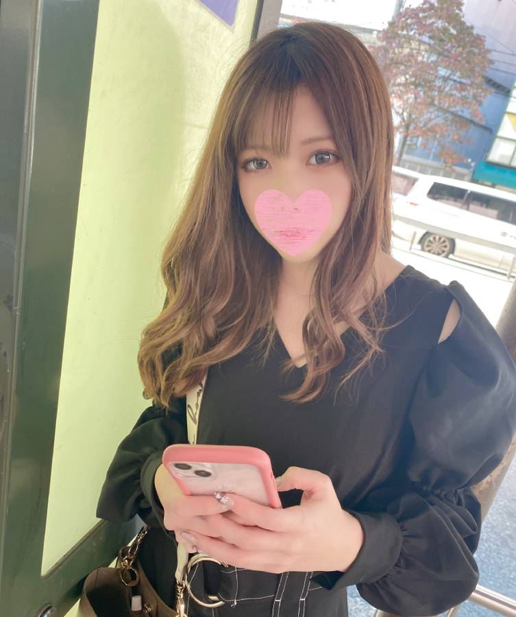 FC2-3176298 [再制裁]送られてきたビデオに怒り狂った浮気女が旦那の目の前でナカダシSEX公開。