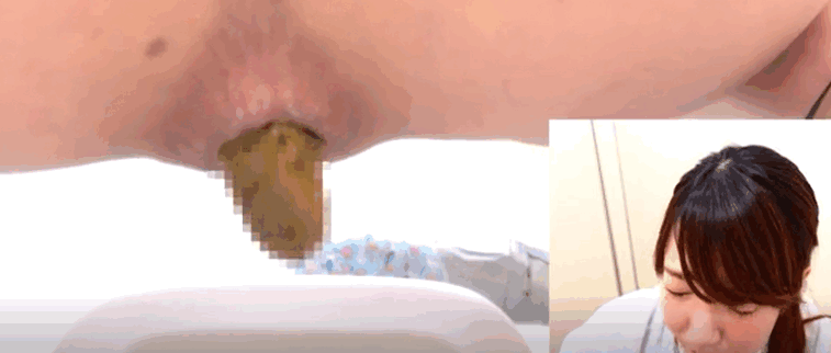 可爱的裸体日本宝贝在